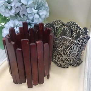 2 Gorgeous VINTAGE Bohemian Bangle Bracelets 🥀🐚